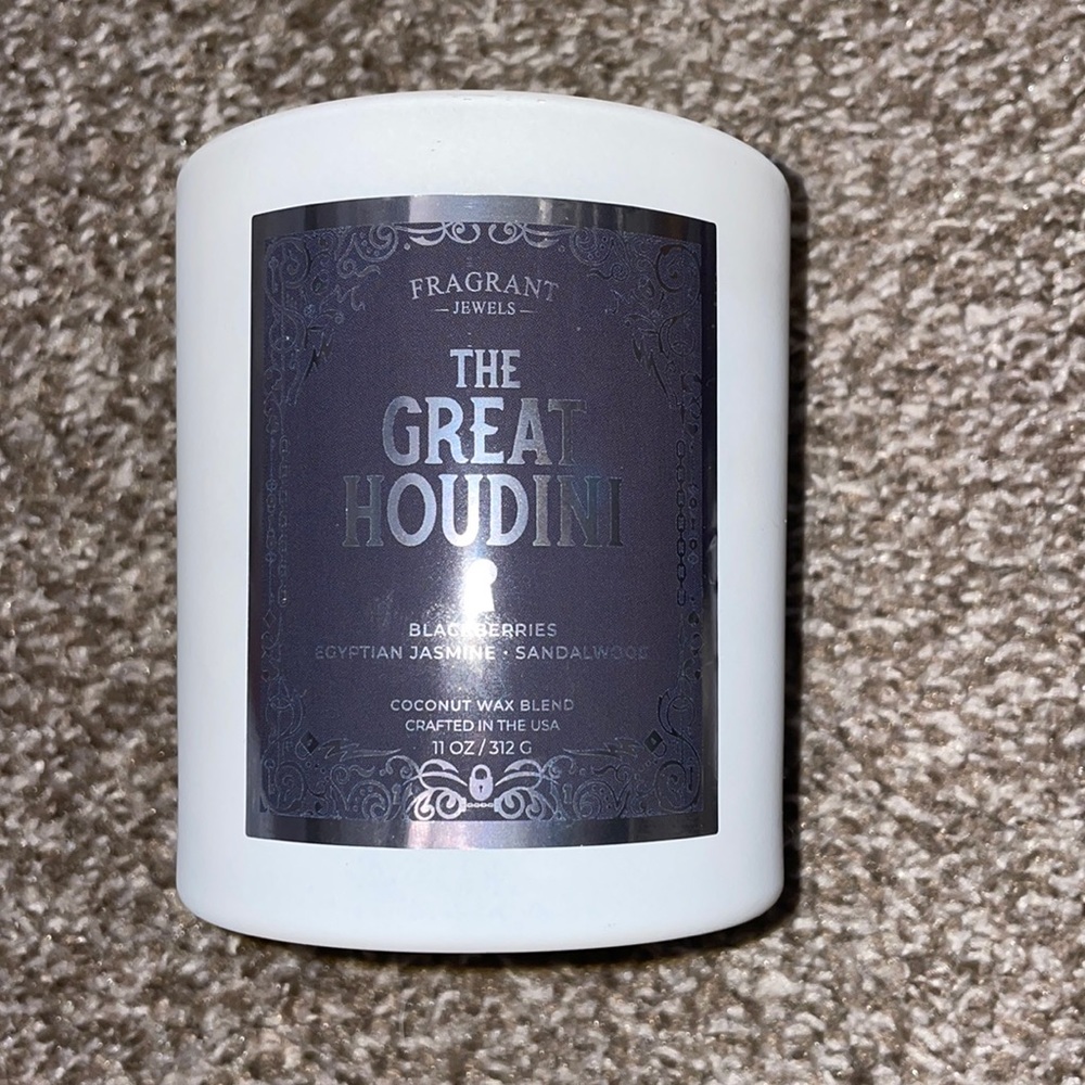 Fragrant Jewels candle The great Houdini